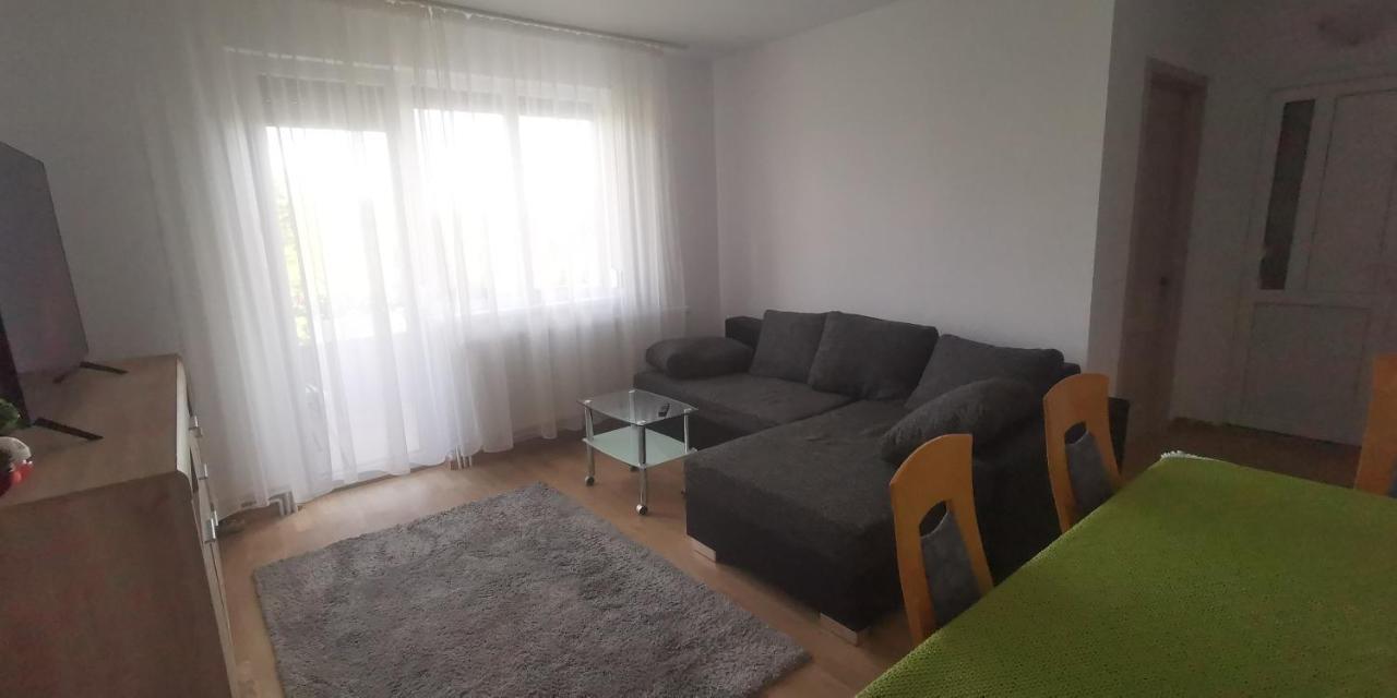 Apartment Old Town 2 Bedrooms, 1 Living